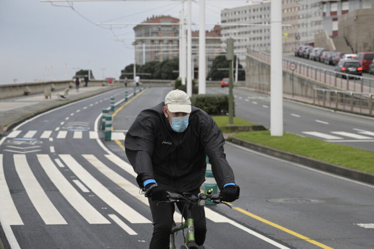 Impostas na cidade 50 sancións a ciclistas e condutores de VMP por non cumprir a normativa