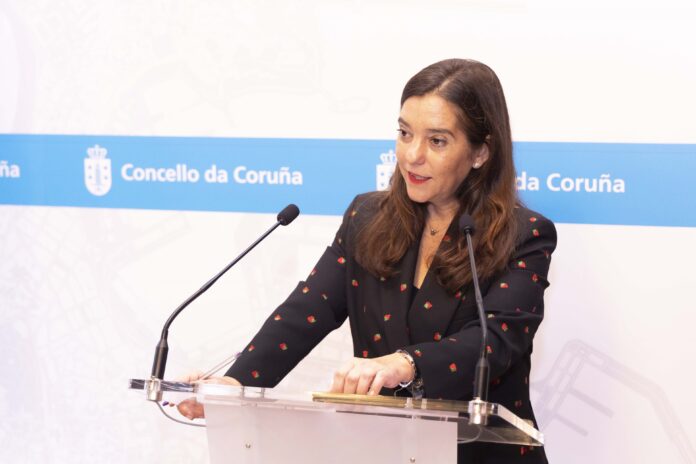 A alcaldesa da Coruña, Inés Rey en rolda de prensa. Foto ANDY PÉREZ