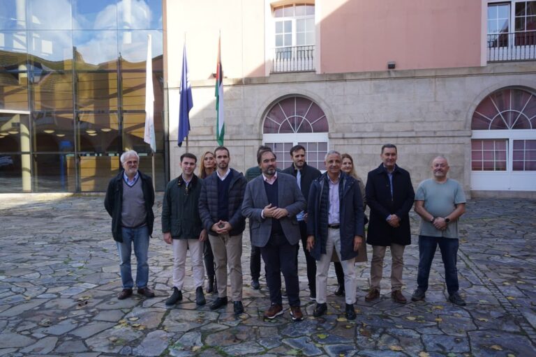 O PP critica que a Universidade da Coruña teña a bandeira palestina: “Busca a confrontación”