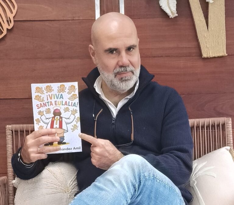 Antonio Fernández Amil publica Viva Santa Eulalia