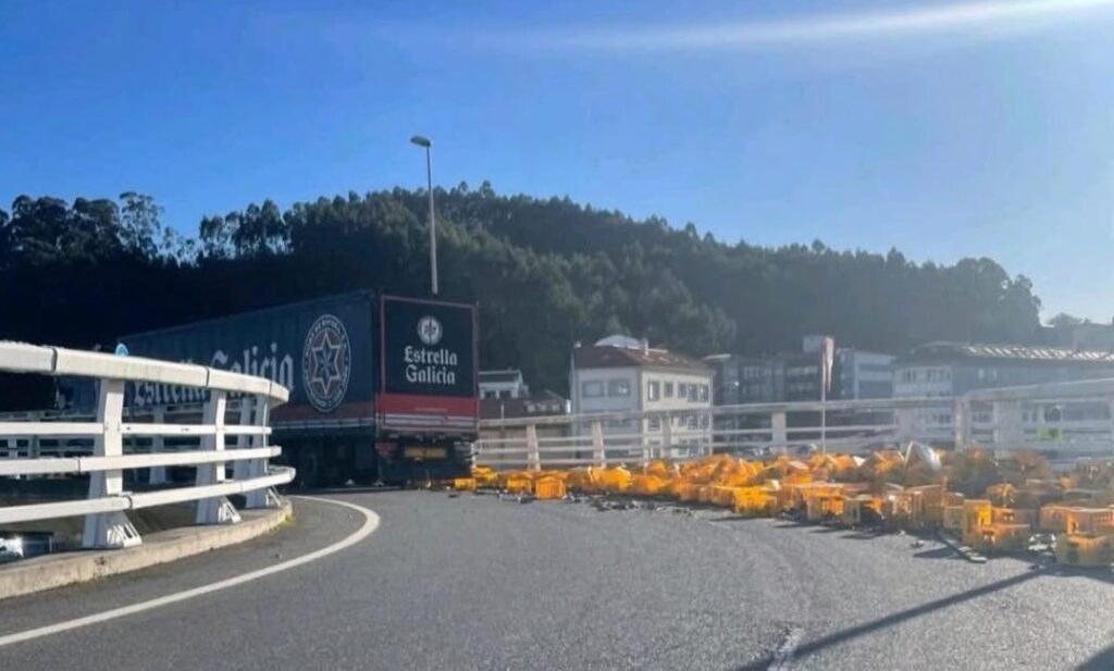 Camion estrella caido en Sabon