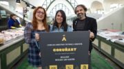 María Nieto, codirectora de CoruñArt; Tomás Legido, codirector de CoruñArt e Iria Mejuto, codirectora de CoruñArt na presentación en SAn Agustín