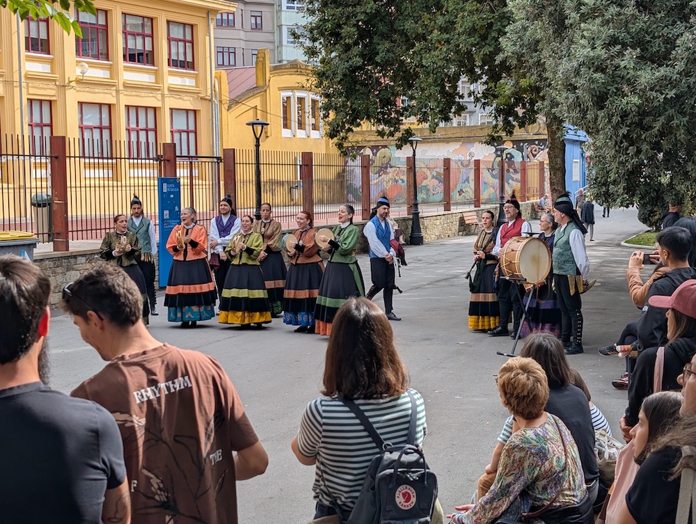 A xornada rematou ao ritmo da música tradicional de Son D'aquí.