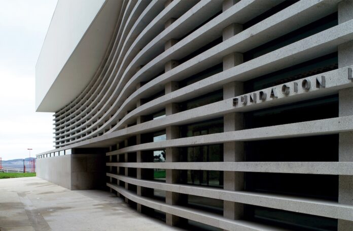 fundacion-luis-seoane_edificio_1th@3x