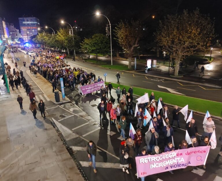 25N: A Coruña volveu saír á rúa para denunciar a violencia institucional