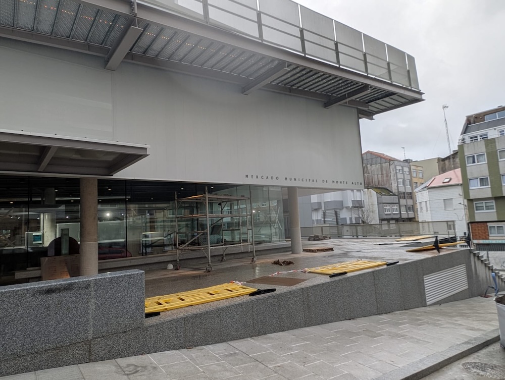 Así están hoxe as obras do Mercado de Monte Alto