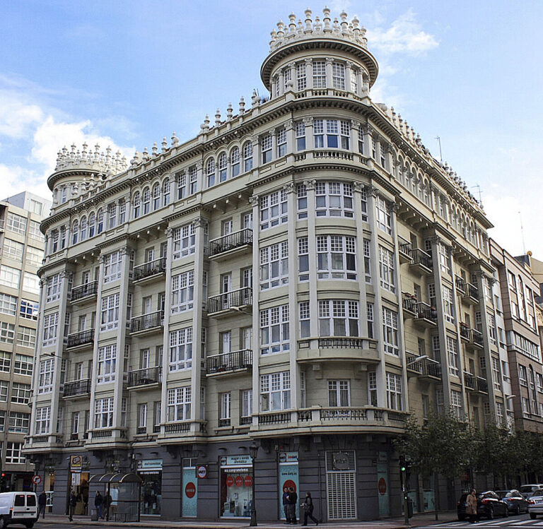 O TSXG valida o proceso do Concello da Coruña para inscribir ao seu nome a Casa Escariz