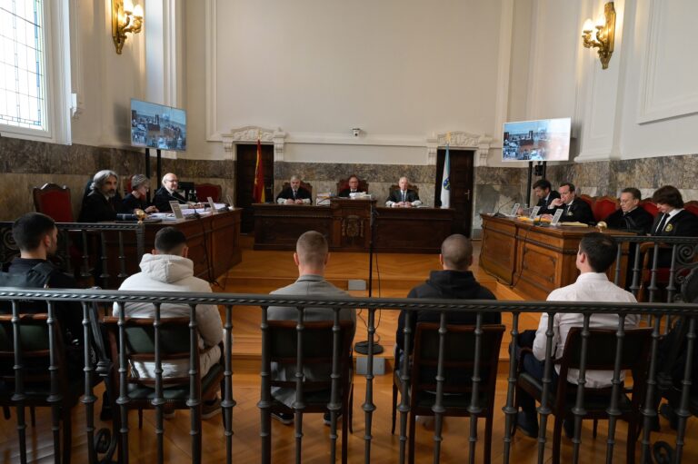 O TS avala as condenas de entre 20 e 24 anos de prisión aos tres autores do asasinato de Samuel Luiz