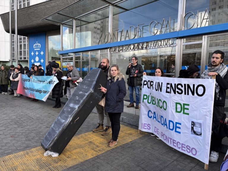 Marcha Funebre Ensino Publico a coruña (1)