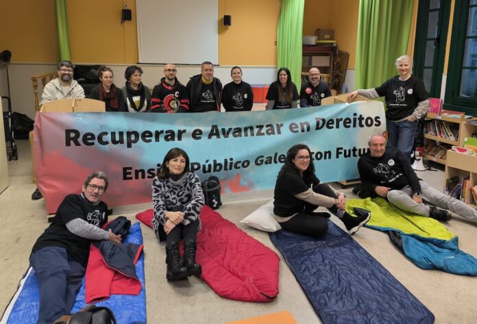 Docents concentrados no CEIP Concepcion Arenal
