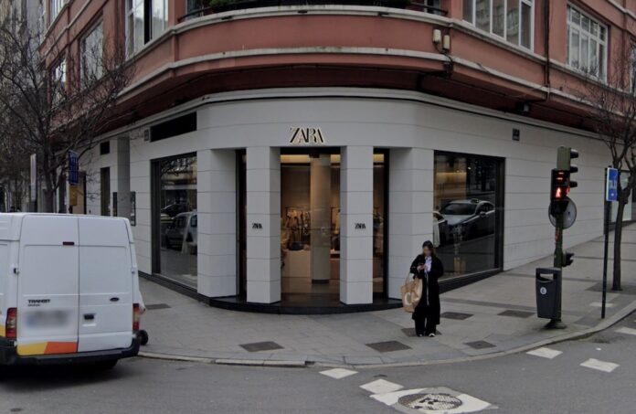 Primeira tenda de Zara na Coruna