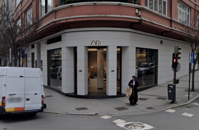 Primeira tenda de Zara na Coruna