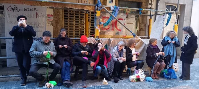 PENÉLOPES FINGAL TECENDO-Murais Lugris