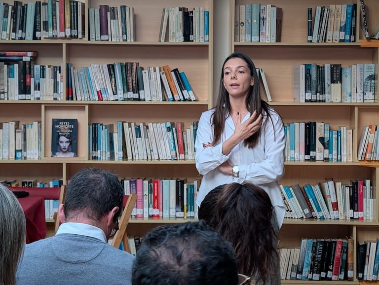 Eugenia Gil Soriano arbitra internacional corunesa