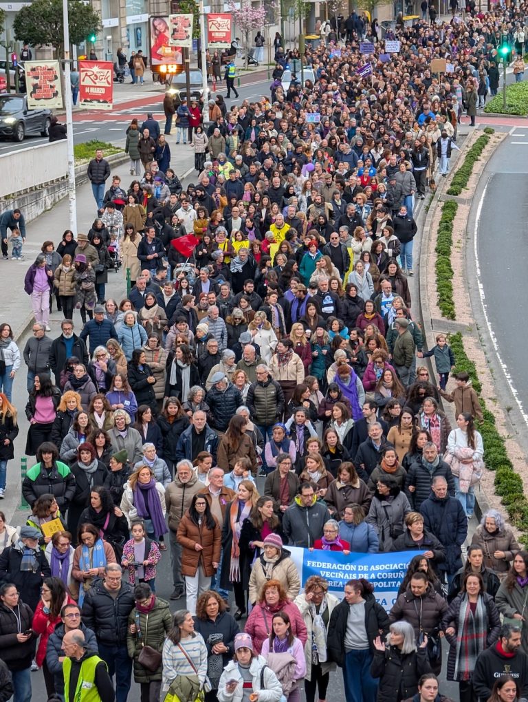 Multitudinaria resposta á manifestación única do 8M na Coruña