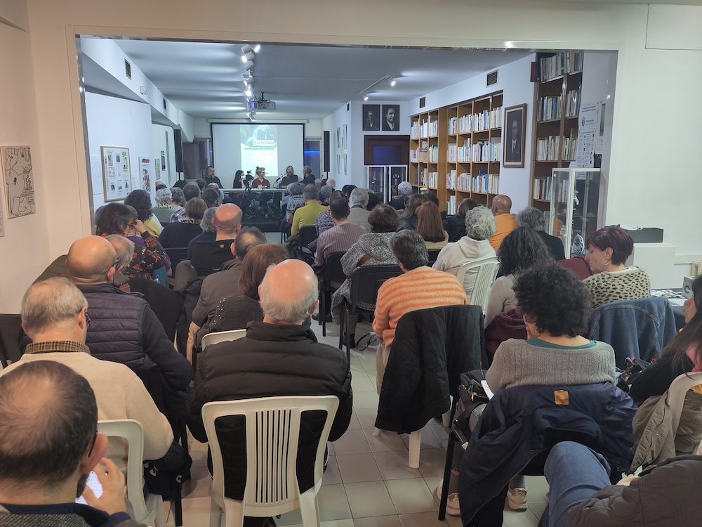 Mesa Redonda sobre o Monte Xalo en AC Alexandre Boveda publico