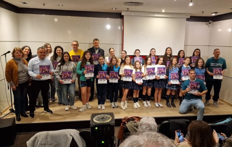 Máis de 1000 nenos e nenas enchen esta noite o Coliseum no Festival Intercentros