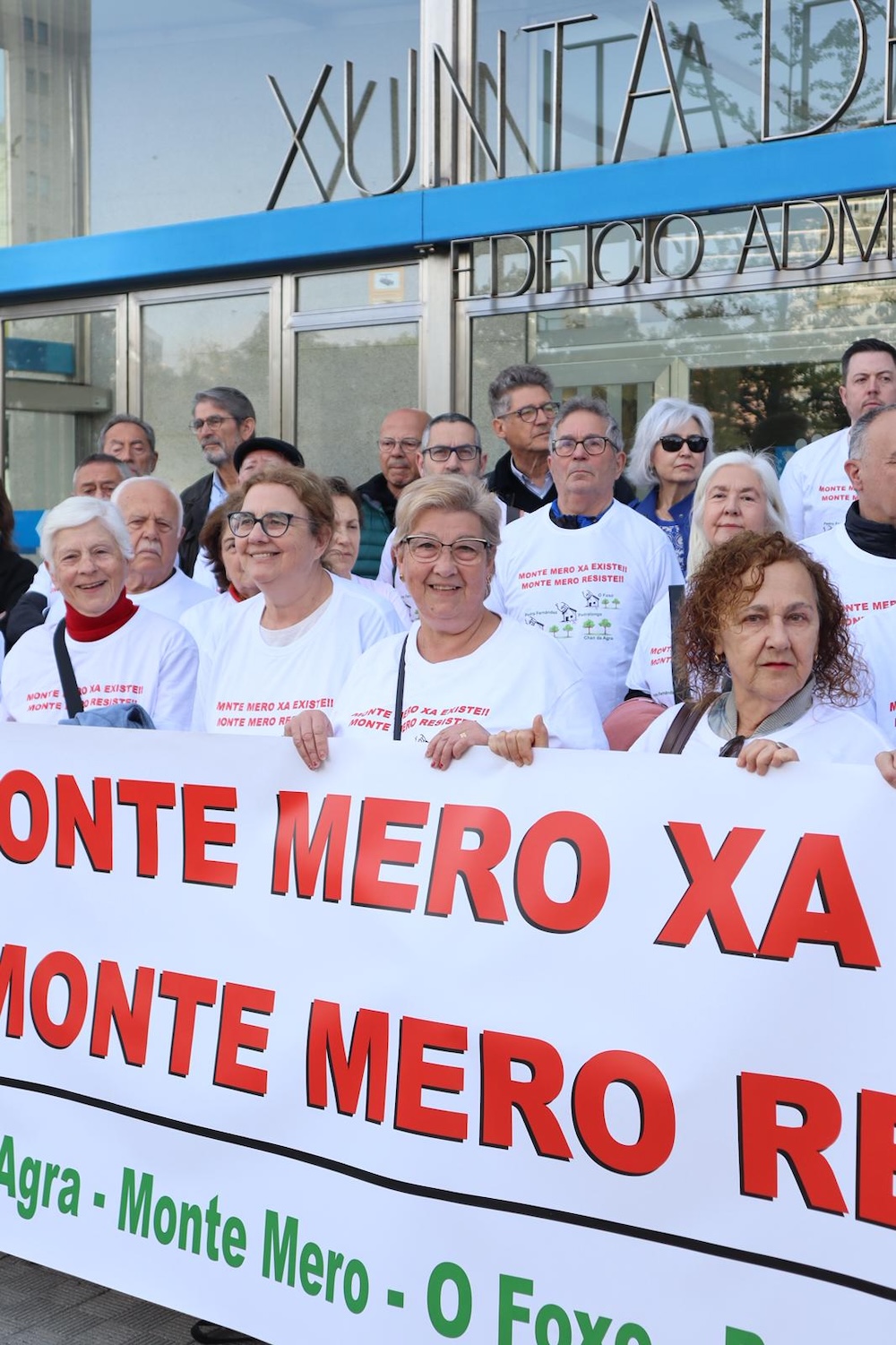 Monte Mero existe na Xunta a 5Fotos de Nerea Rey Jaspe