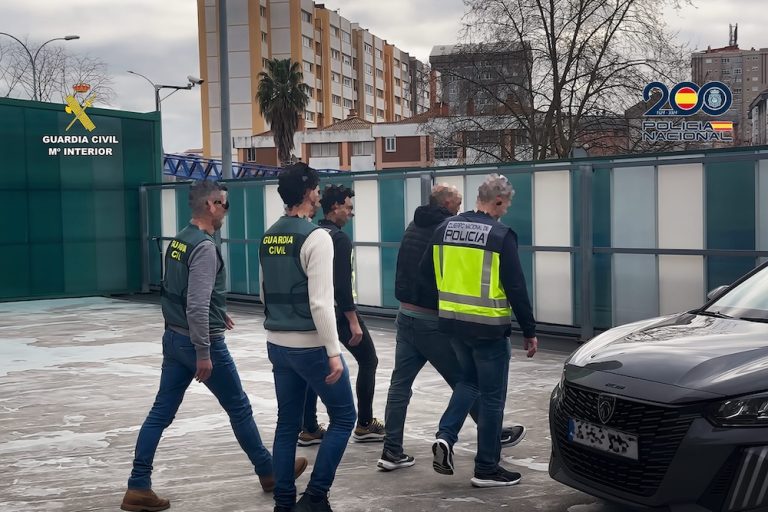 Desarticulan unha banda que roubaba móbiles en festas