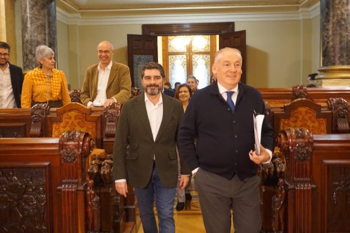 Edís do PP e do BNG no último pleno