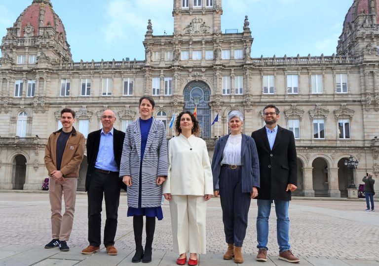 Ana Pontón presenta a Avia Veira como a candidata do BNG para que A Coruña “dea un paso adiante”