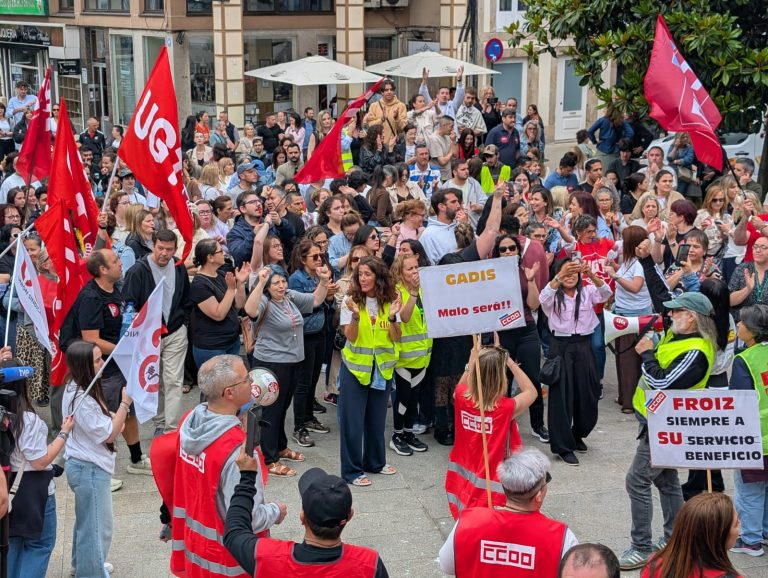 O seguimento masivo da folga do comercio e da alimentación: “Hoxe non se compra”