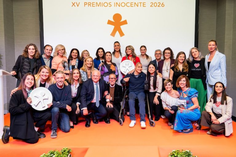 foto grupo Premios Inocente 2026