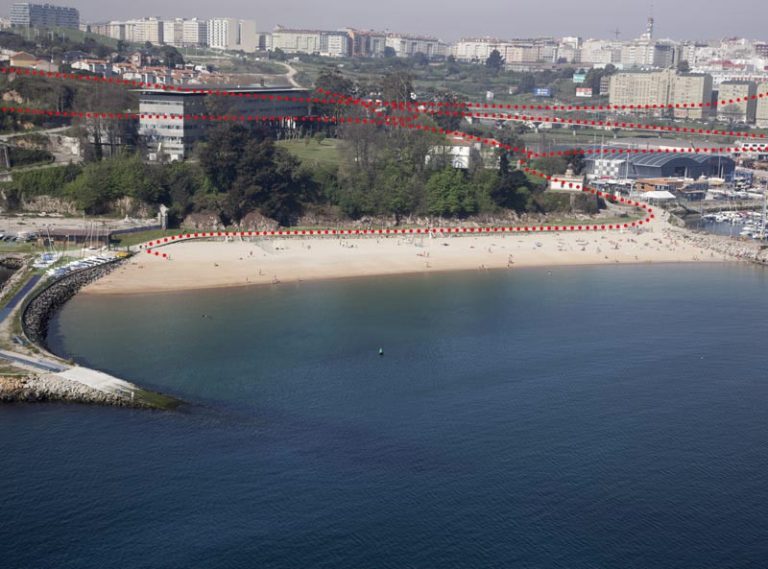 Localizan un cadáver flotando na auga no porto de Oza