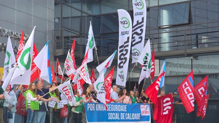 Sindicatos reclaman na Coruña medidas para garantir o futuro da Seguridade Social