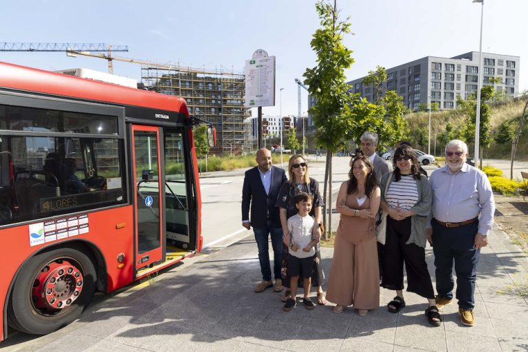 Xa chegan os buses a Xuxán