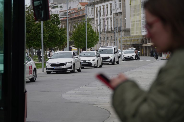 Inés Rey insiste nunha área metropolitana de taxi: “A realidade actual é supramunicipal”