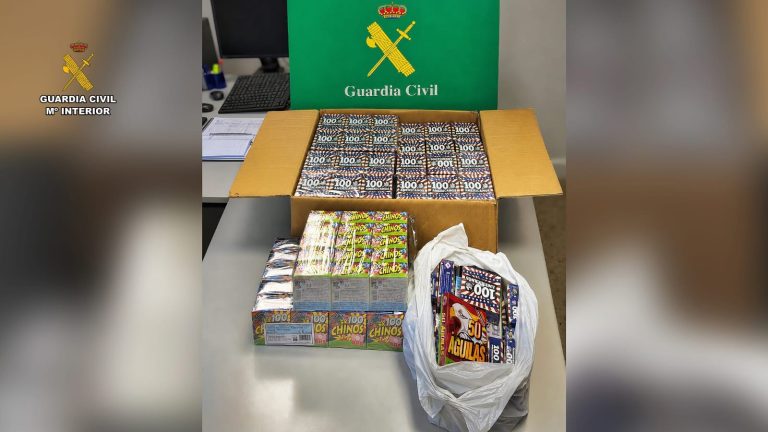 A Garda Civil intervén máis de 20.000 artefactos pirotécnicos na Coruña