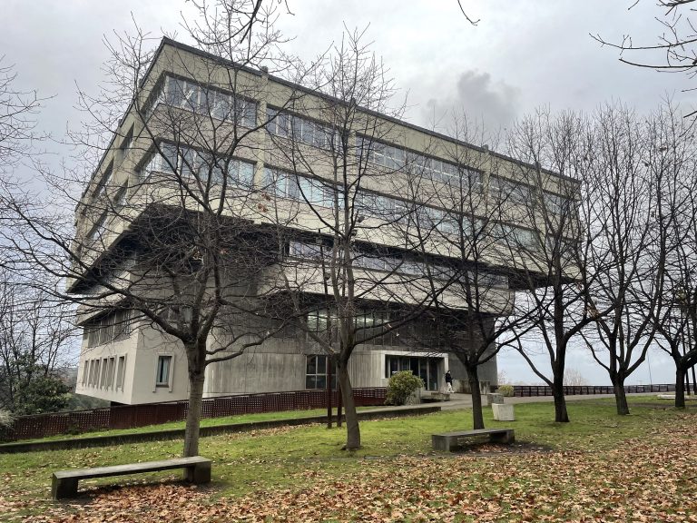 A UDC nega necesitar “rescate” pero demanda un “financiamento estrutural maior”