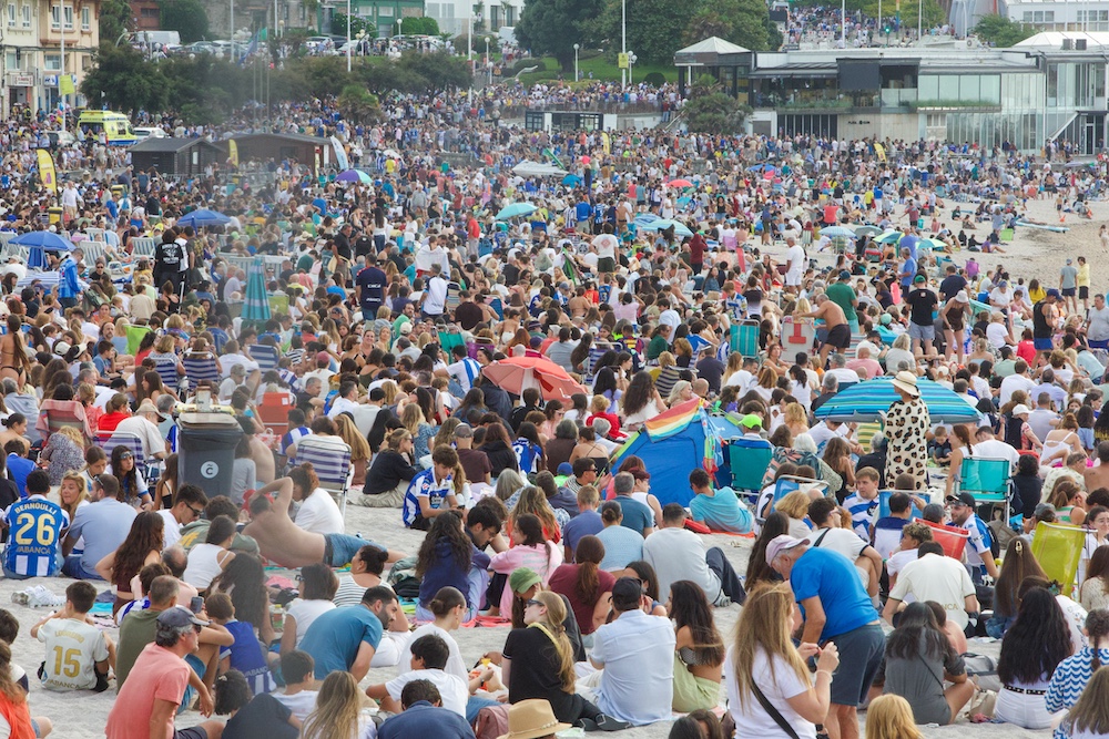 Eclipse solar na praia da Coruna