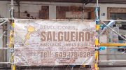 Unha pancarta de demolicions da rua Olmos nos Murais de Lugris