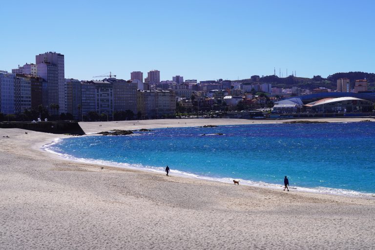 Baixan os accidentes e emerxencias nas praias da Coruña: 665 incidencias este verán