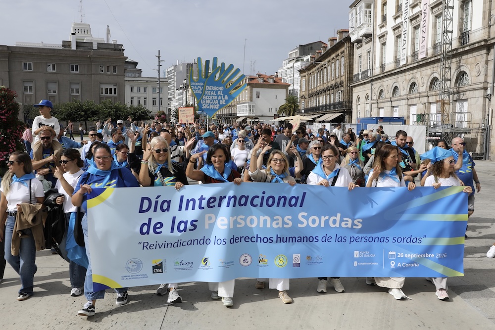A comunidade xorda de Galicia reivindica os seus dereitos humanos na Coruña