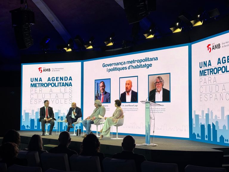 José Manuel Lage lamenta non poder ter competencias na área metropolitana da Coruña