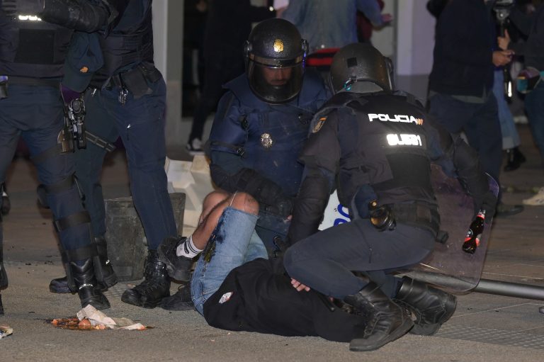 Xuventudes do PSOE da Coruña condenan “toda violencia” e piden non criminalizar aos manifestantes contra Vox