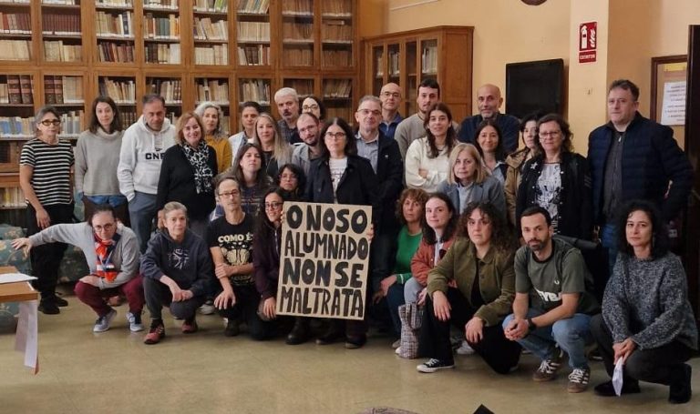 “Son o noso alumnado, os nosos fillos”, profesorado de Ferrol mostra o seu apoio a un alumno ferido nas protestas na Coruña