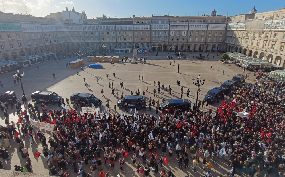 Manifestacion contra VOX en Maria Pita