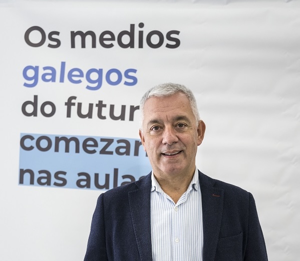 Valentín Garcia cos Medios en Galego por Paula Cermeño